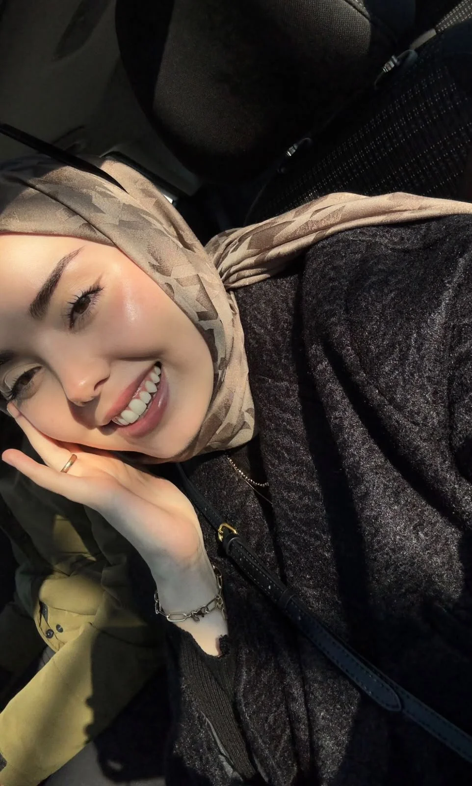 ESENYURT Escort PINAR - Gerçek Fotoğraflı Doğrulanmış Profil ESENYURT VIP Escort PINAR - Doğrulanmış Model